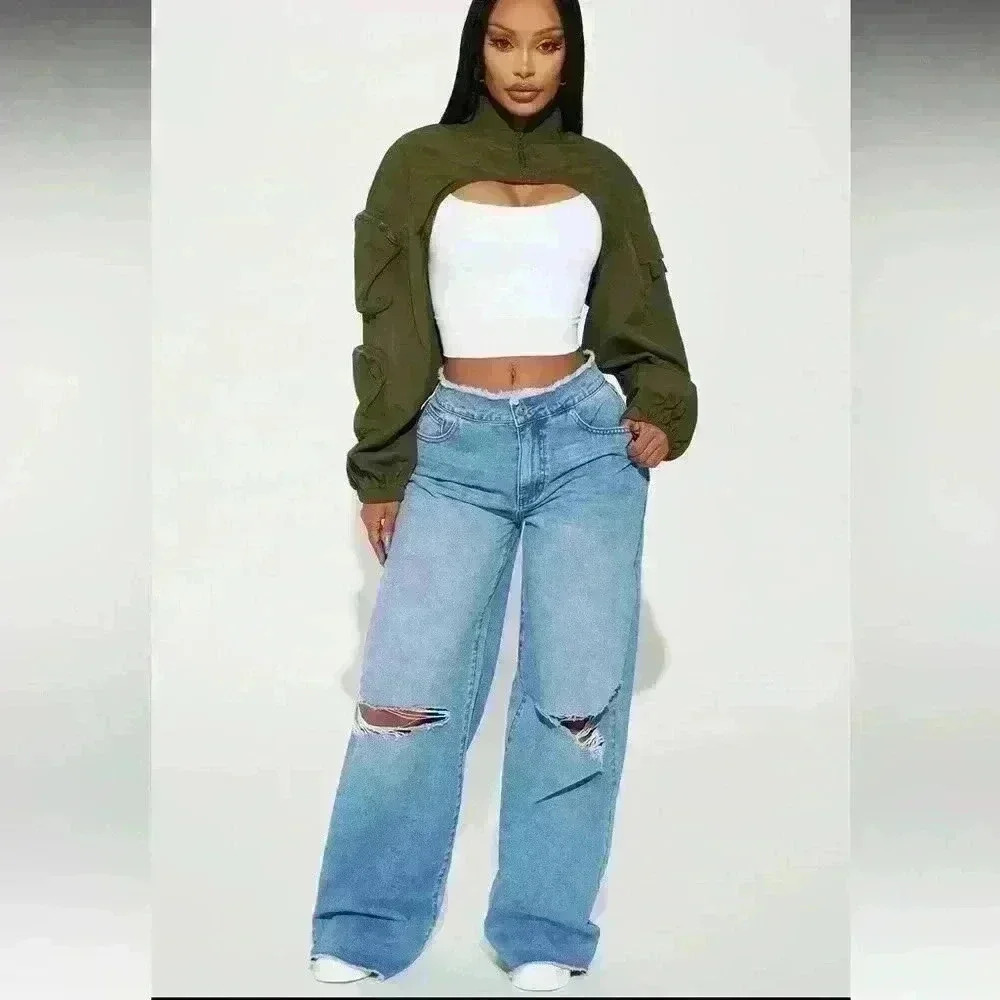 FASHIONNOVA- NWT Ramona Ripped Loose Jeans- Light Wash Sz 1